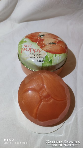 Perfect gift idea! Red poppy savon de luxe vintage luxury soap 100 g