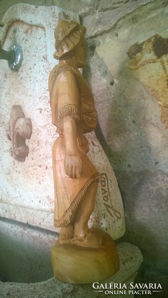 Hunter wooden sculpture professional wood carving
