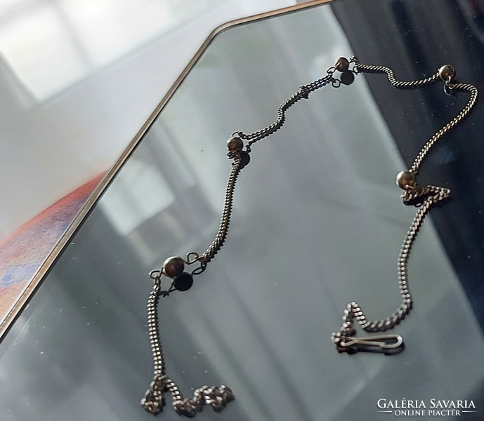 Antik ezüst nyaklánc gömbökkel díszített  48 cm, 800 - 900 jelzetlen