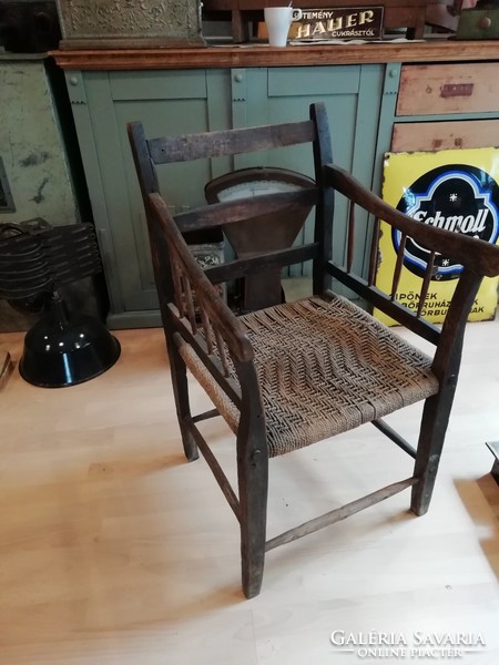 Gondolkodó szék, kézzel faragott karosszék  1843 - ból