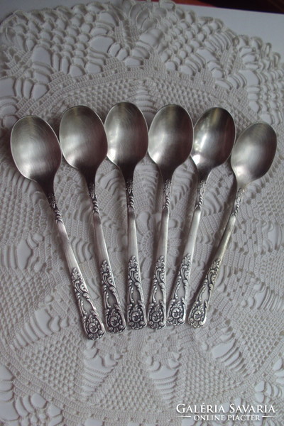 Preserved with baroque decoration, thickly silver-plated, 6 pcs. Coffee or dessert spoon marked.
