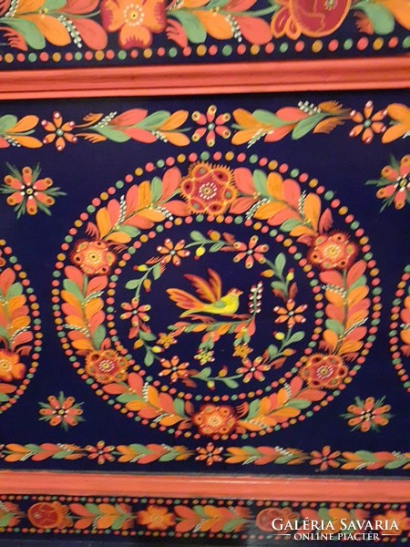 Álomszép kuriózum! Népművészet mestere által festett hartai étkező garnitúra