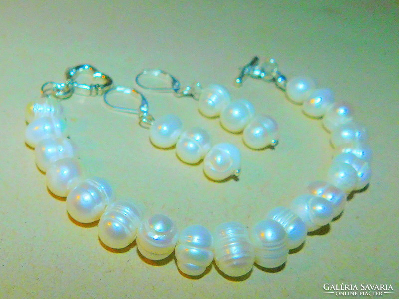 Off-White Genuine Pearl Jewelry Set - Necklace Bracelet - Earrings