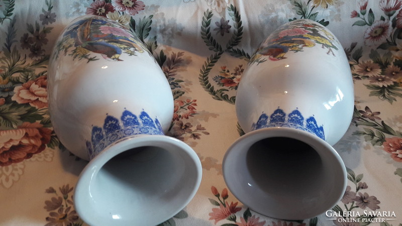 2db madaras porcelán váza
