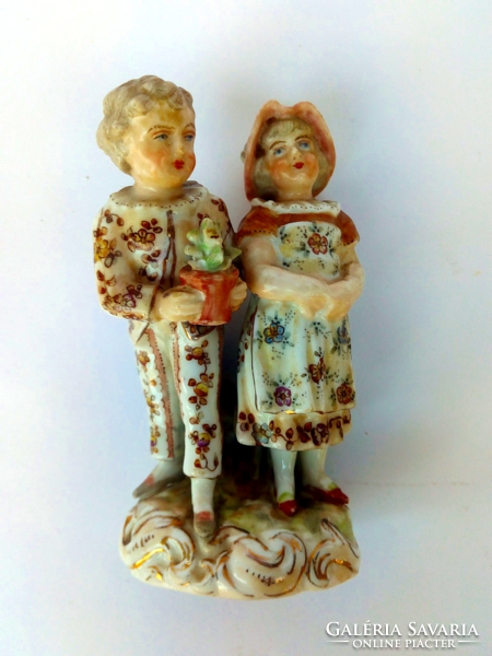 1896-os nagyon ritka  Volkstedt porcelán kislány és kisfiú