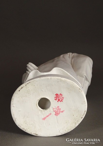 1F730 Régi fehér biszkvit porcelán szobor LU XUN kínai író és költő 32.5 cm