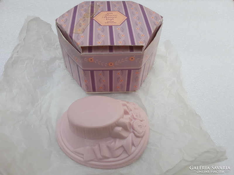 Avon hat-shaped vintage collector's soap