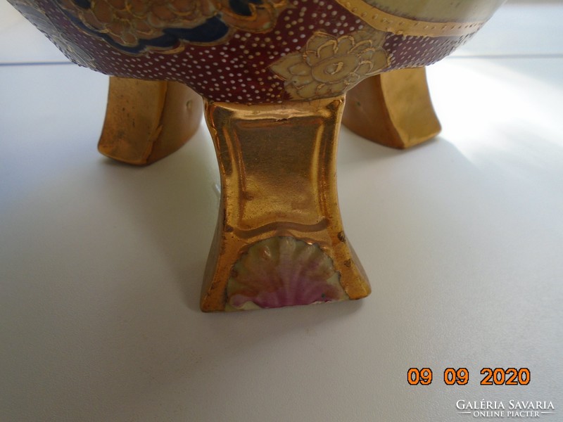 Opulens dombor arany zománc és arany brokát mintákkal sokalakos jelzett, nehéz KÍNAI váza  36 cm