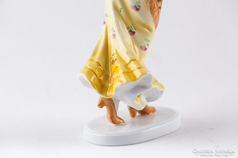 HERENDI, BÁJOS CARMEN CIGÁNY LÁNY KÉZZEL FESTETT PORCELÁN FIGURA, HIBÁTLAN! (P011)