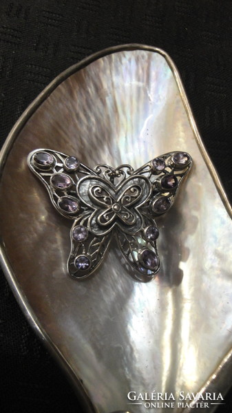 Indonéz, ezüst pillangó bross és medál, szintetikus ametiszttel