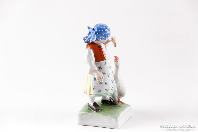 HERENDI, LIBÁT ETETŐ LÁNY ANTIK PORCELÁN FIGURA 1930, HIBÁTLAN! (P107)