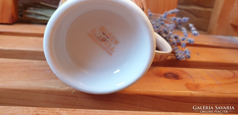 Alfons Mucha dekorral teás  csésze dobozában