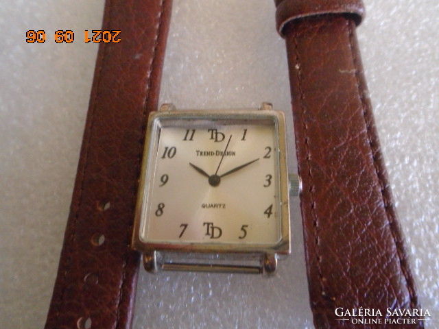 Nice art deco Japanese unixes watch with new leather strap I give 2x3 cm