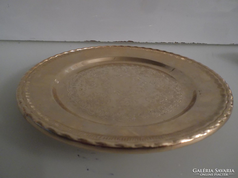 Marked - gilded - engraved - 16 cm - tray - flawless
