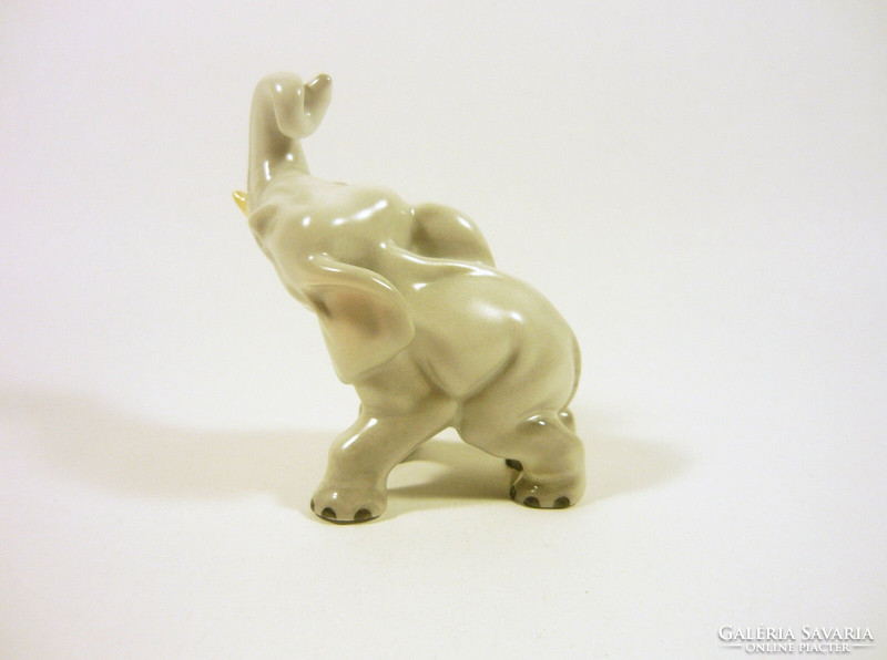 Herend, elephant with raised handle 8.5 Cm hand-painted porcelain figurine, flawless! (P093)