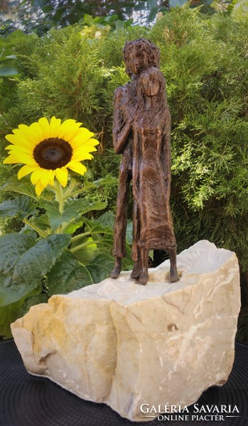 "Napba nézők" bronz szobor