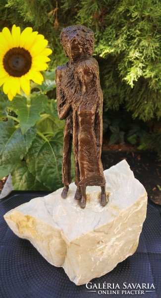 "Napba nézők" bronz szobor