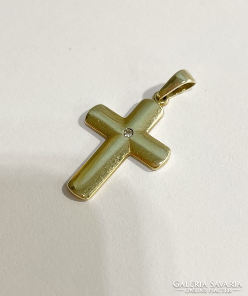 14K gold cross pendant - 2g