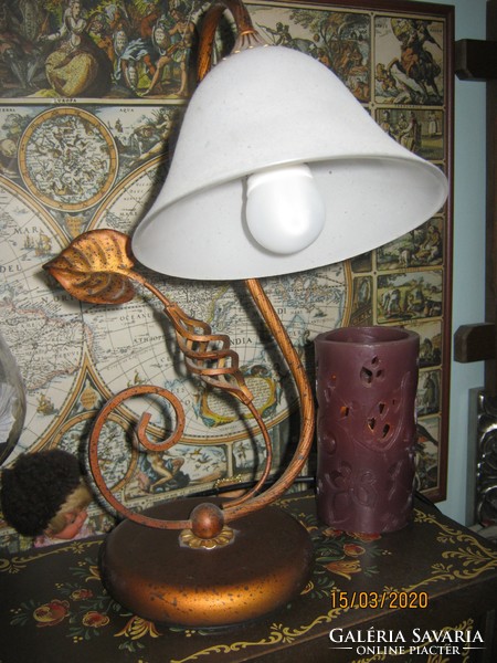 Fischer table lamp