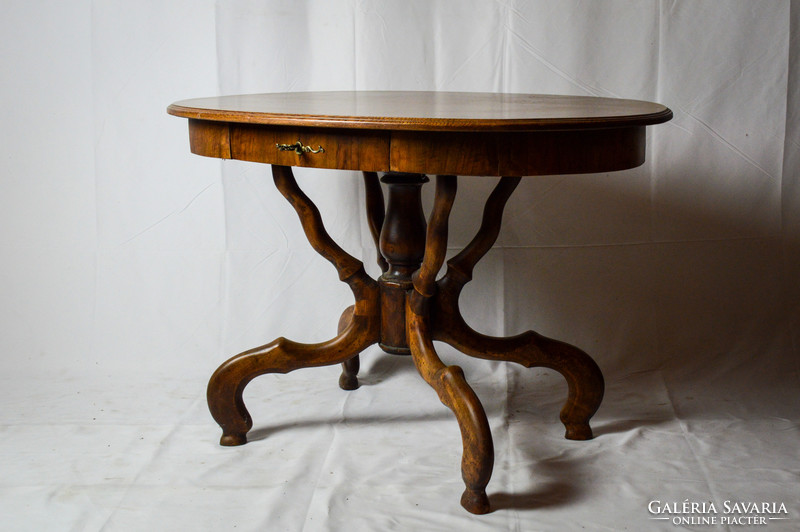 Antique table with spider legs (restored)
