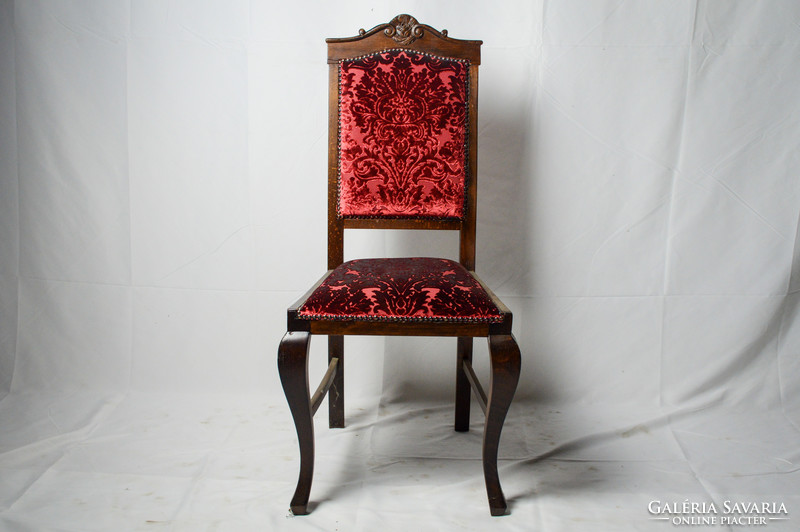 Antique neo-baroque chair (restored)