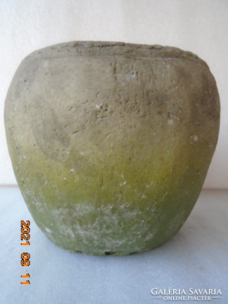 István Gádor ceramic pot is larger