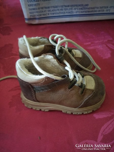 Furry baby shoes, boots, winter children's footwear, recommend!