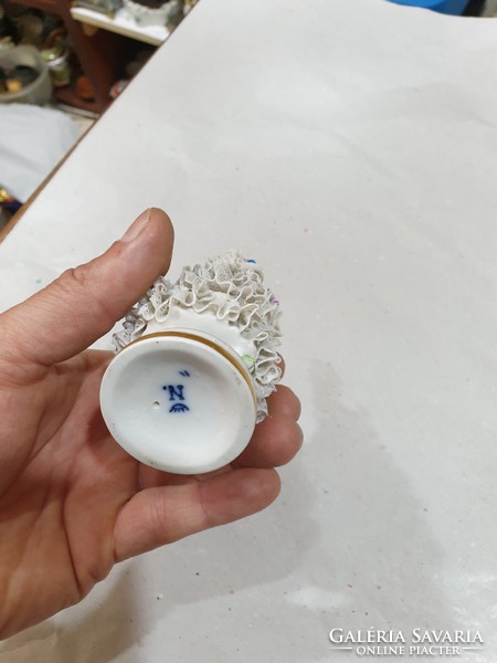 Nápolyi porcelán figura