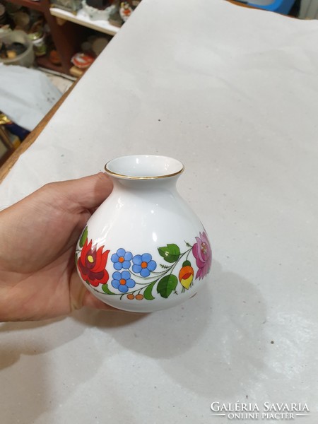 Porcelain vase from Kalocsa