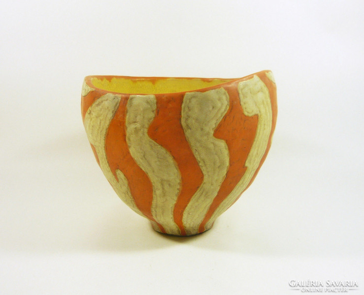 Gorka lívia, retro 1950s orange and white 18.8 Cm artistic ceramic pot, (g071)
