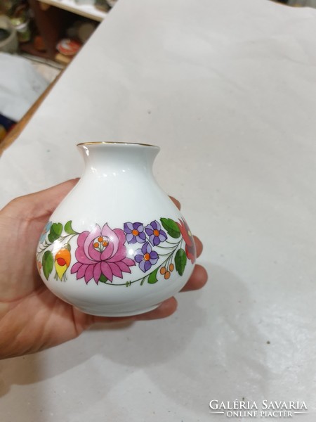 Porcelain vase from Kalocsa