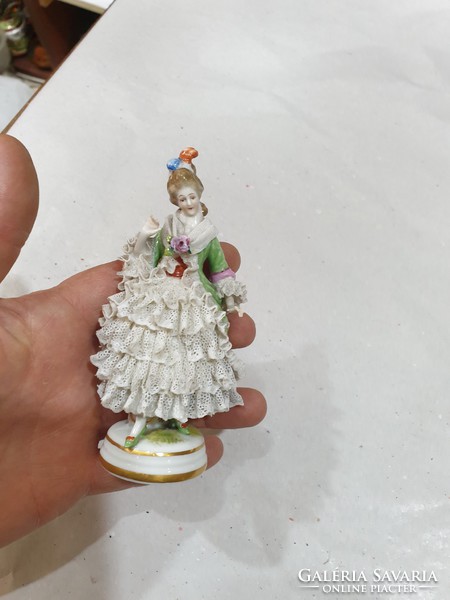 Neapolitan porcelain figurine