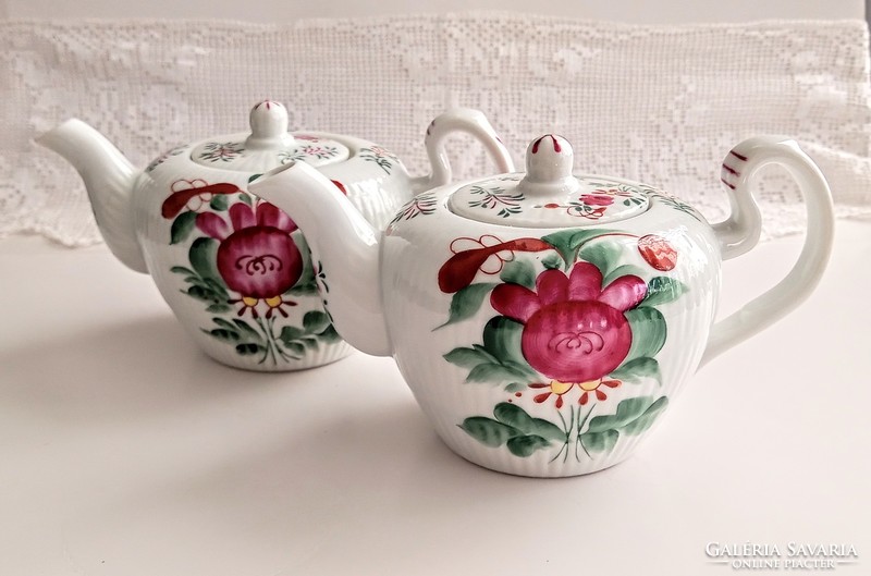 Hand painted small coffee pot with 2 pieces