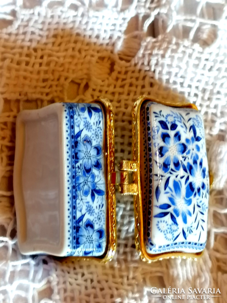 Blue patterned medicine box