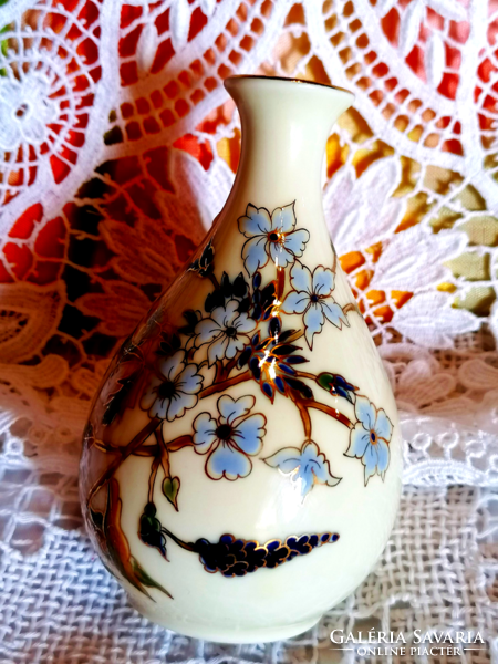 Zsolnay ritka dekoros, kékvirágos gyöngyvirág váza