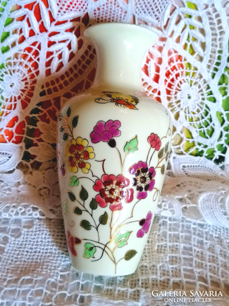 Zsolnay lepkés gyöngyvirág váza