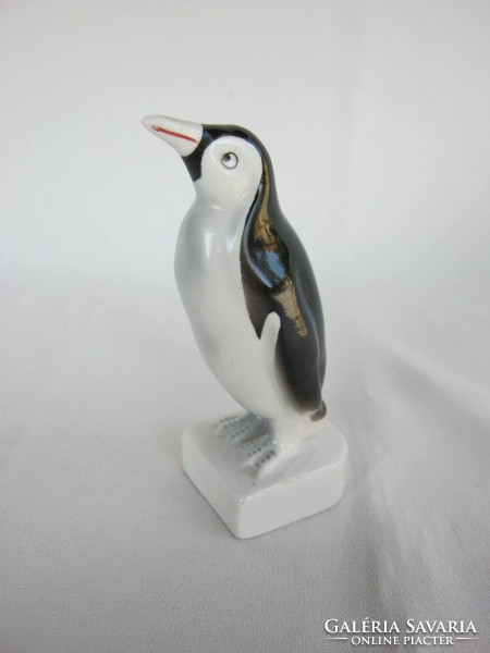 Aquincum porcelain penguin