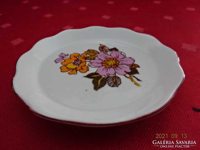 Aquincum porcelán asztalközép rózsaszín és sárga virággal, átmérője 8 cm. Vanneki!