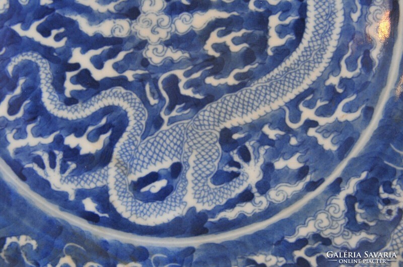 Antik kínai kék-fehér porcelán tál, Kangxi jelzés