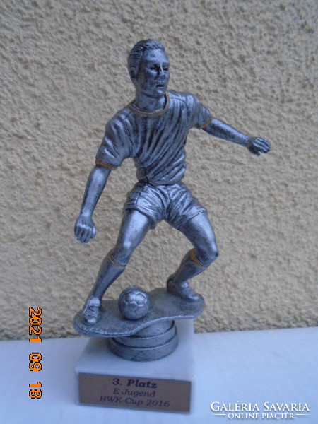 Soccer player bwk-cup 2016 on a marble pedestal 2016 17.5 cm