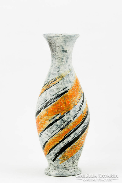 Gorka lívia, retro 1960 twisted motif 32.5 Cm artistic ceramic vase, flawless! (G118)