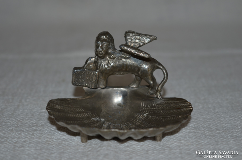 Venetian winged lion with bowl (dbz 0097)