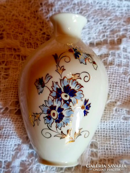 Graceful vase with Zsolnay cornflower pattern