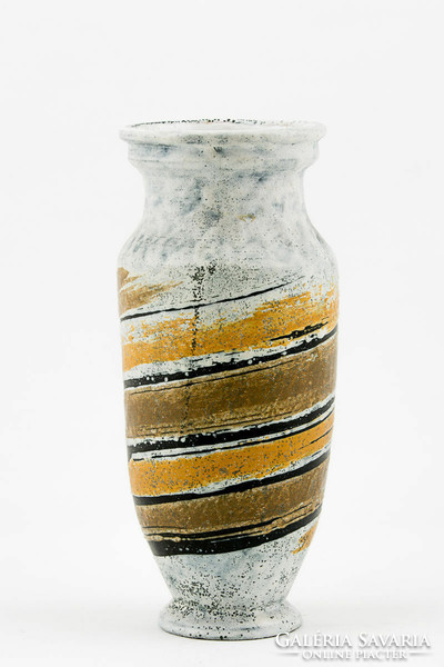 Gorka lívia, retro 1960 twisted motif 27.4 Cm artistic ceramic vase, flawless! (G100)