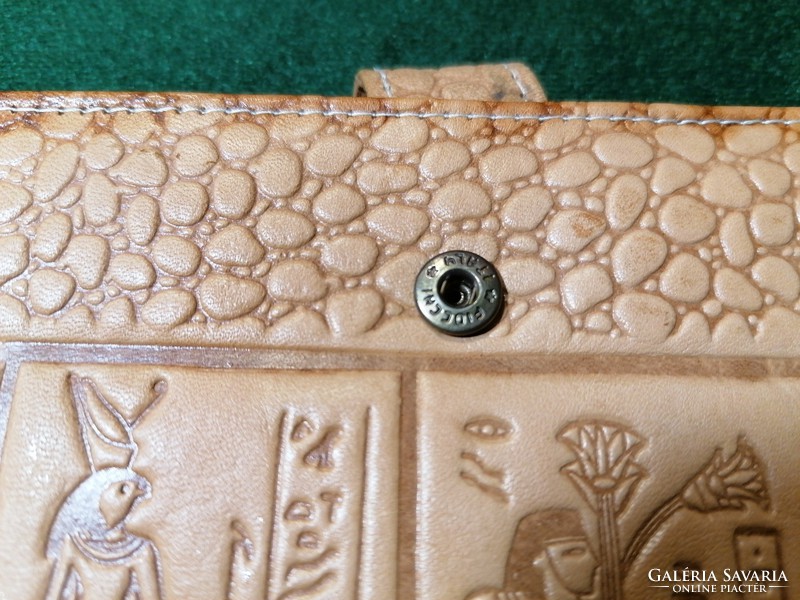 Bőr pénztárca, Nofertiti arcképével (112)