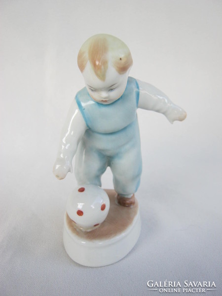 Retro ... Zsolnay porcelán figura nipp kisfiú pöttyös labdával