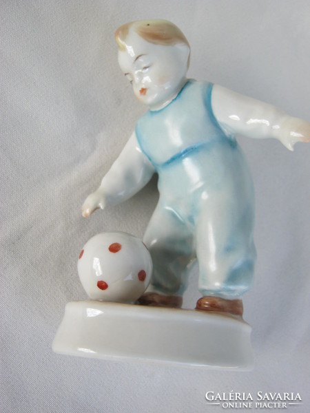Retro ... Zsolnay porcelán figura nipp kisfiú pöttyös labdával