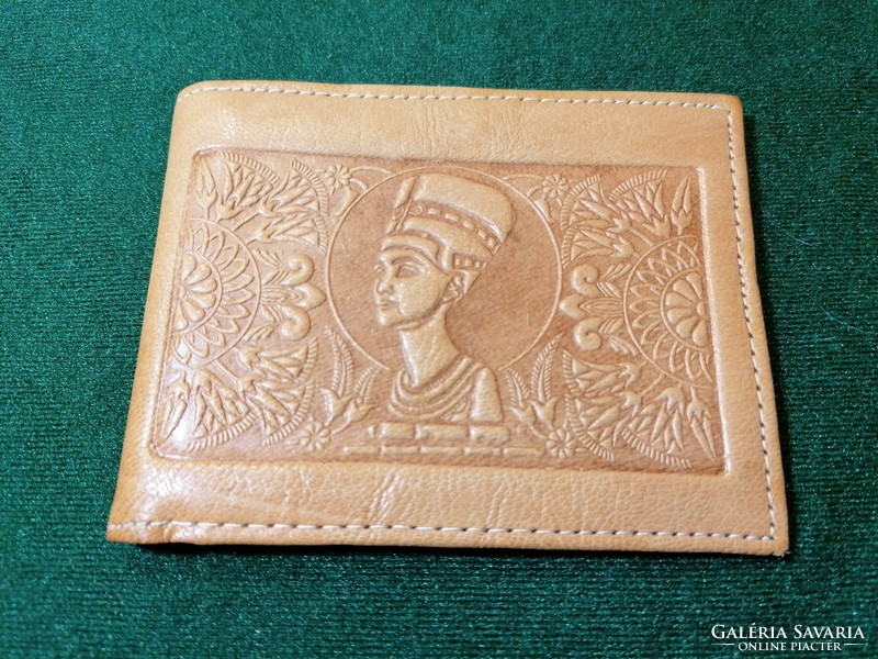 Leather, printed, portfolio depicting nofretite (110)