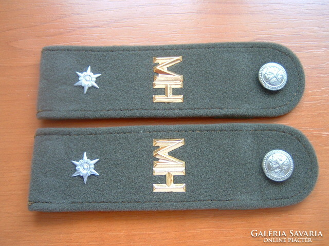 Mh sergeant shoulder plate outgoing alu. Star gold letter (musician) # + zs