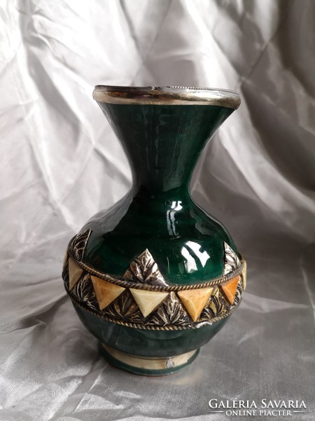 I'm priced !!! Moroccan ceramic pot with metal and bone decoration